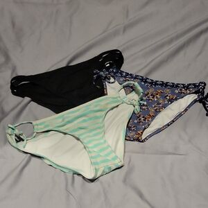 3 Bikini Bottoms